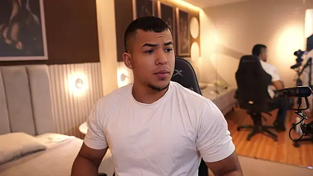 Thiago Valente online show from 10.01.25