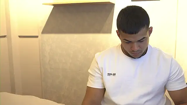 Thiago Valente online show from 02.04.26