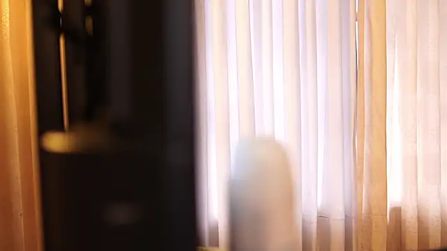 Ariaa Isabell online show from 10.20.25