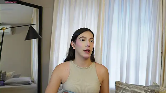 Snapshot of Ariaa_Isabell chatting on 05.25.26 Ariaa Isabell online show from 05.25.26