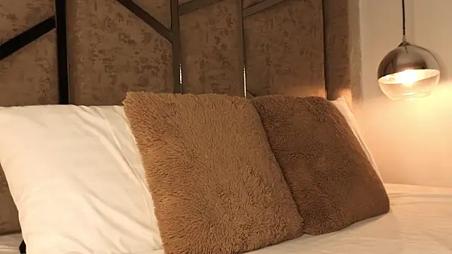 scarlethlux online show from 01.09.26