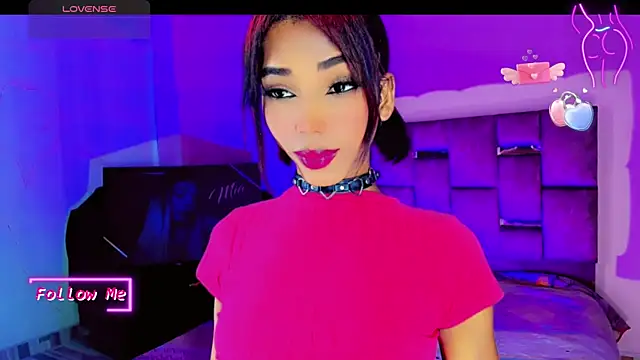 Snapshot of LADY-HOT-SEXY- chatting on 10.24.25 LADY-HOT-SEXY- online show from 10.24.25