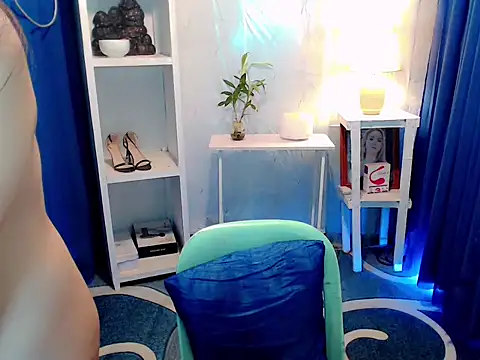 Snapshot of ladydesiree88 chatting on 06.04.26 ladydesiree88 online show from 06.04.26