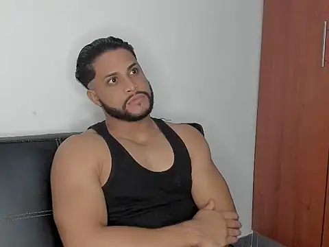 Pier Simons online show from 09.14.25