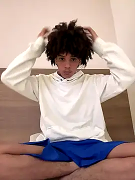 Snapshot of Max_Rain chatting on 09.14.25 Max Rain online show from 09.14.25