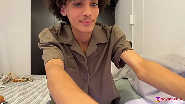 Snapshot of Max_Rain chatting on 01.14.26 Max Rain online show from 01.14.26