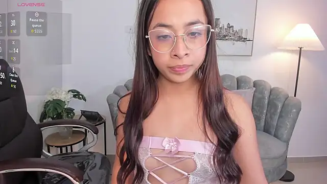 July Adams online show from 06.04.26