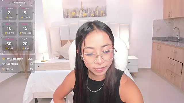 July Adams online show from 07.04.26