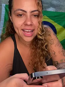 Chloe Leaozinho online show from 06.14.26