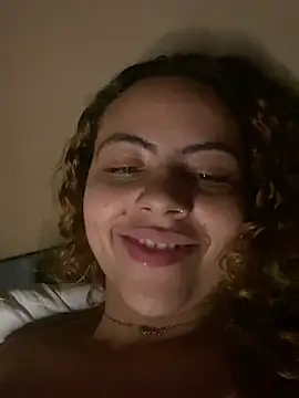 Chloe Leaozinho online show from 06.29.26