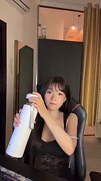 Snapshot of _Meimeibaby_ chatting on 11.21.25 Meimeibaby online show from 11.21.25