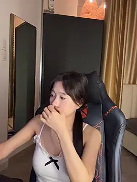 Snapshot of _Meimeibaby_ chatting on 12.01.25 Meimeibaby online show from 12.01.25