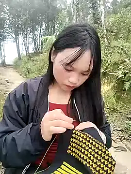 Tiyir597 online show from 10.15.25