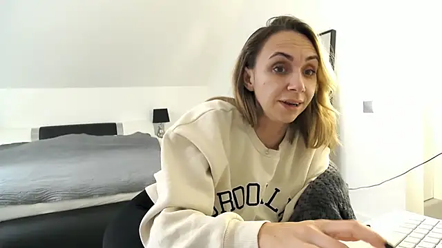 ArabianMalikah online show from 02.24.26