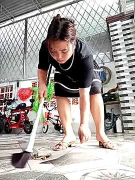 Snapshot of kute_sex chatting on 09.25.25 kute sex online show from 09.25.25