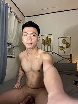 Snapshot of JerichoGutierez chatting on 09.16.25 JerichoGutierez online show from 09.16.25