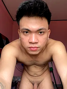 Snapshot of JerichoGutierez chatting on 10.21.25 JerichoGutierez online show from 10.21.25