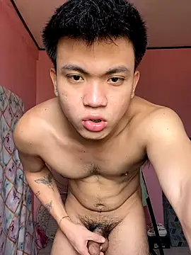 Snapshot of JerichoGutierez chatting on 11.19.25 JerichoGutierez online show from 11.19.25