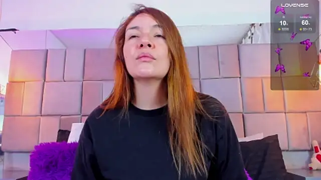 Snapshot of antoneella_jones chatting on 11.27.25 antoneella jones online show from 11.27.25