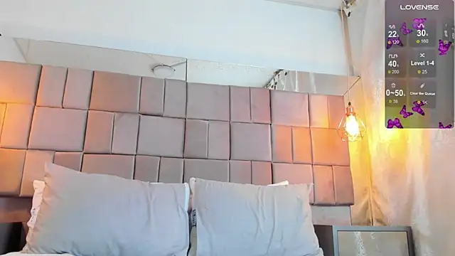 Snapshot of antoneella_jones chatting on 11.28.25 antoneella jones online show from 11.28.25