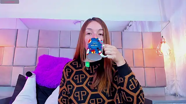 Snapshot of antoneella_jones chatting on 12.02.25 antoneella jones online show from 12.02.25