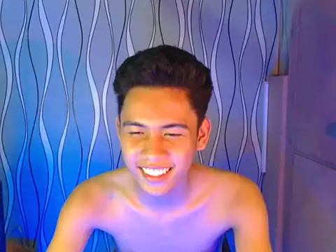 Snapshot of Demure_Asian143 chatting on 09.14.25 Demure Asian143 online show from 09.14.25