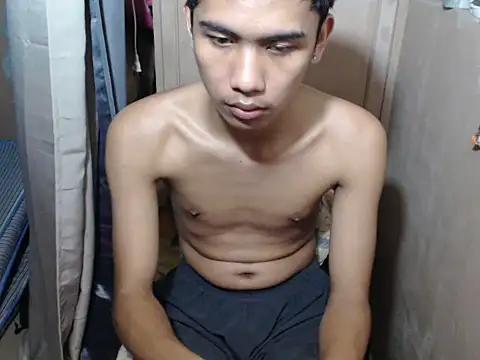 Snapshot of Demure_Asian143 chatting on 06.18.26 Demure Asian143 online show from 06.18.26