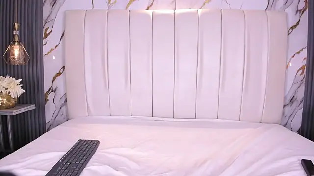 LovelyEyesx online show from 07.07.26