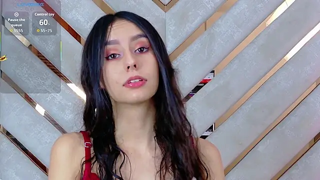 Sarah-Grace online show from 02.04.26