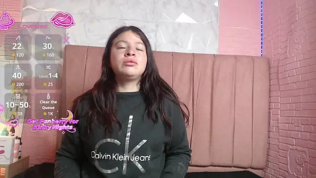 Snapshot of miadoll303av chatting on 12.15.25 miadoll303av online show from 12.15.25