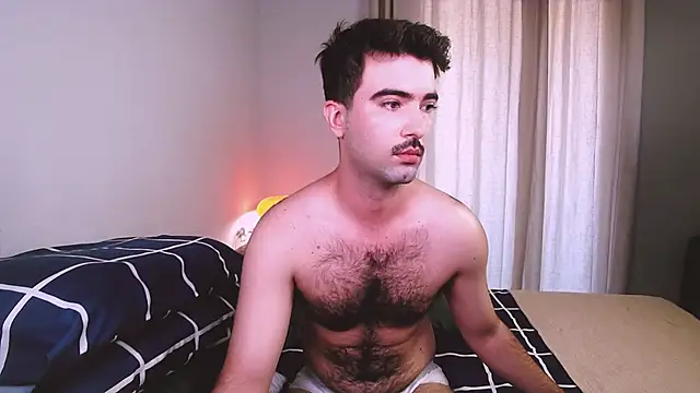 Snapshot of hairyzodb chatting on 11.14.25 hairyzodb online show from 11.14.25