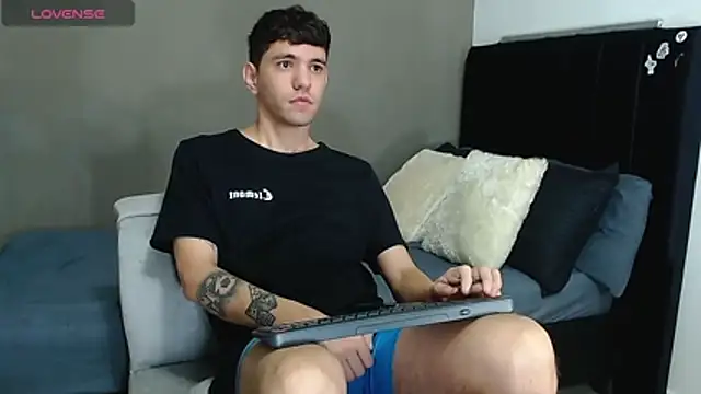 Matteo12  online show from 04.26.26