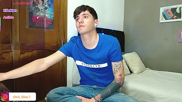 Snapshot of Matteo12_ chatting on 07.26.26 Matteo12 online show from 07.26.26