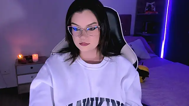 Snapshot of OphelianaRose33 chatting on 09.09.25 OphelianaRose33 online show from 09.09.25