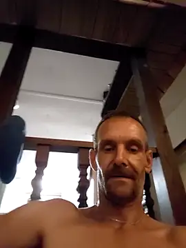 Hungwell1515 online show from 10.19.25