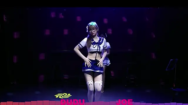 yznt-dudu online show from 10.18.25