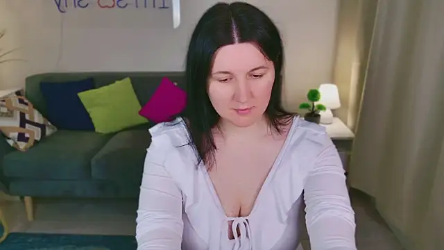 love me  tonight  online show from 11.23.25