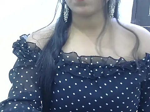 LIYO  online show from 09.11.25