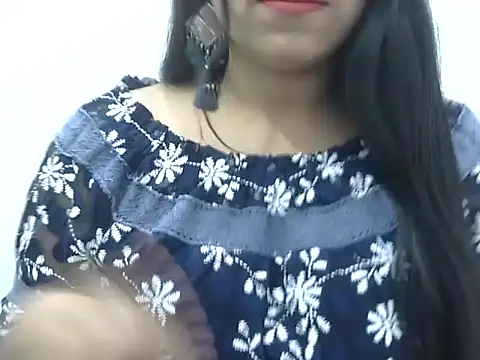 Snapshot of LIYO_ chatting on 02.23.26 LIYO online show from 02.23.26