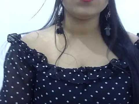 Snapshot of LIYO_ chatting on 03.14.26 LIYO online show from 03.14.26