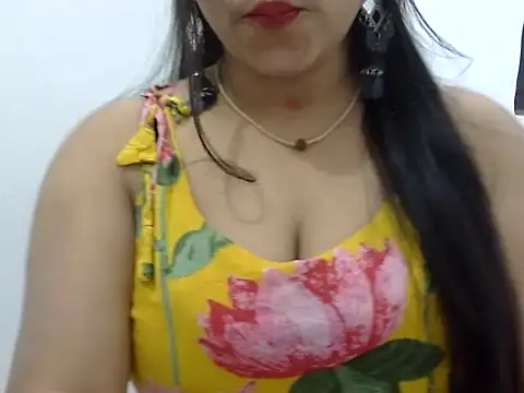 Snapshot of LIYO_ chatting on 03.21.26 LIYO online show from 03.21.26