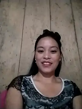 Snapshot of Maipm18 chatting on 10.04.25 Maipm18 online show from 10.04.25