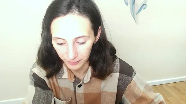 Snapshot of AlissaJersi chatting on 10.06.25 AlissaJersi online show from 10.06.25