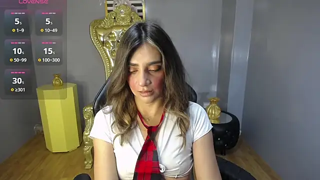 Snapshot of agatha_brooks_t chatting on 10.27.25 agatha brooks t online show from 10.27.25