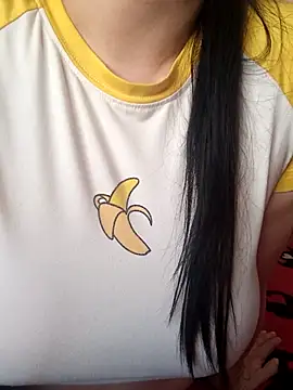 Snapshot of TriumphLove chatting on 02.19.25 TriumphLove online show from 02.19.25