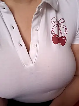 Snapshot of TriumphLove chatting on 02.27.25 TriumphLove online show from 02.27.25