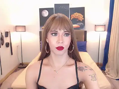 Snapshot of PreciousAmore chatting on 10.23.25 PreciousAmore online show from 10.23.25