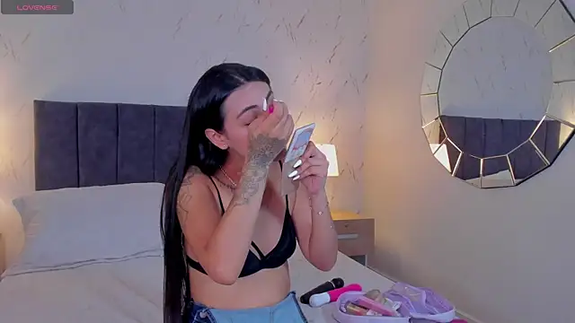 Emilly Beaumont online show from 07.06.26