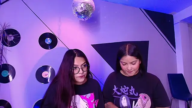 Lilith and Khloe online show from 03.13.26