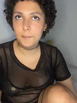 Snapshot of OliviaWild_ chatting on 05.21.26 OliviaWild online show from 05.21.26